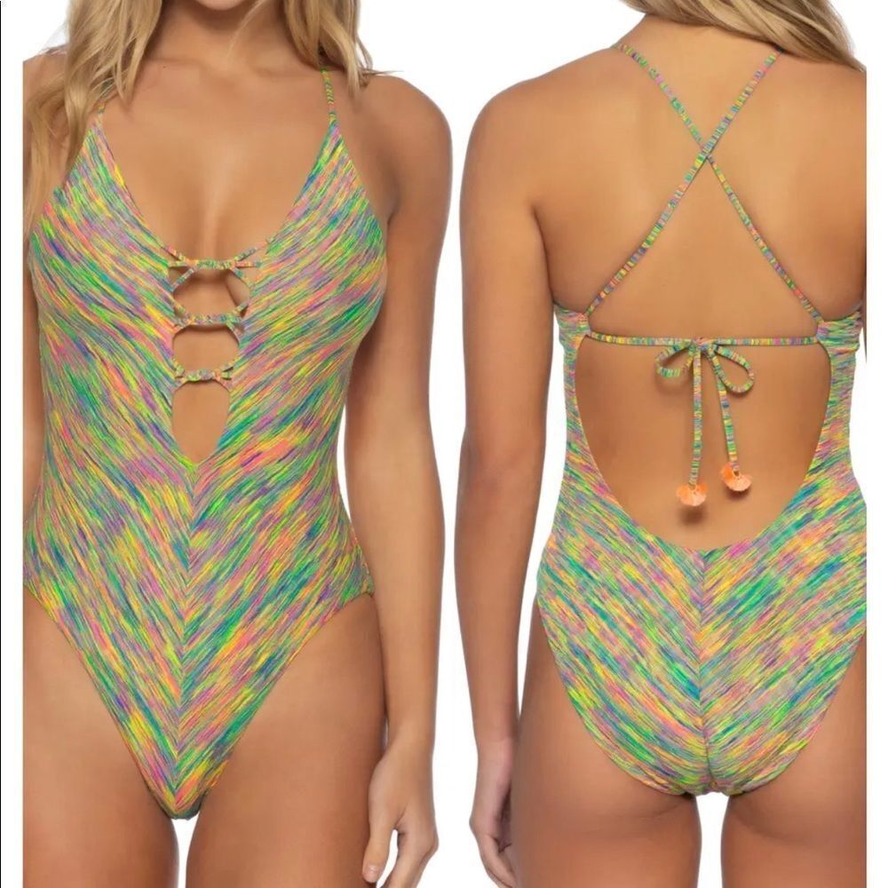 Nwot Isabella Rose prismatic plunge one piece